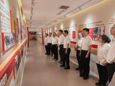 曹家滩矿业公司掘进一队：以“党建红”引领向新行